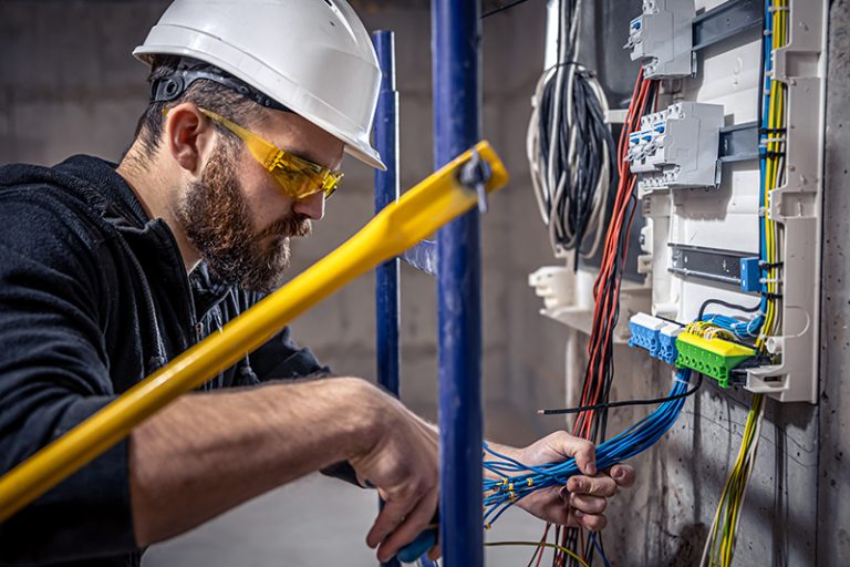 elektroinstallation-gebaeudetechnik-elektro-bilen