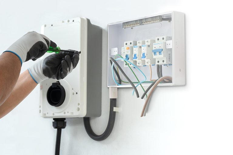 wallbox-installation-elektroauto-elektro-bilen